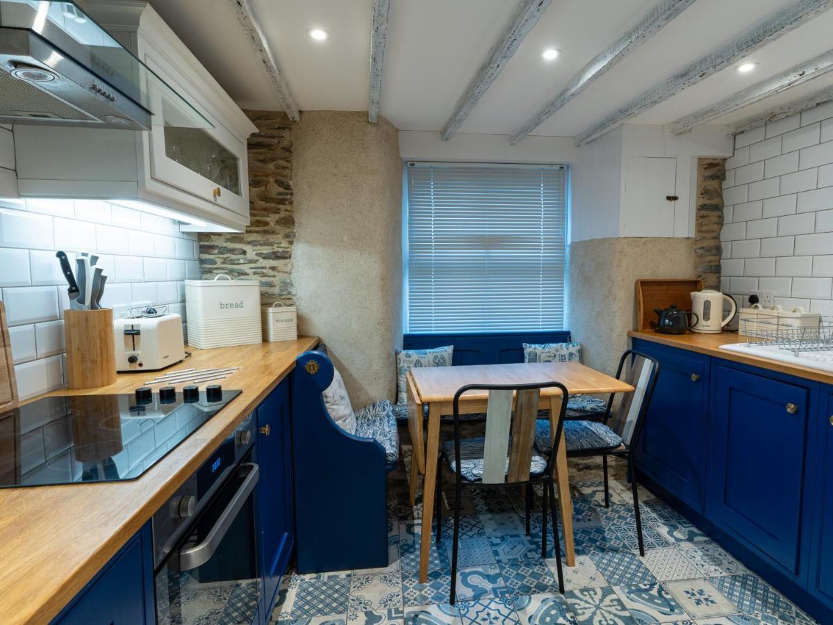 Finest Retreats - Old Harbour Cottage Mevagissey Exterior photo